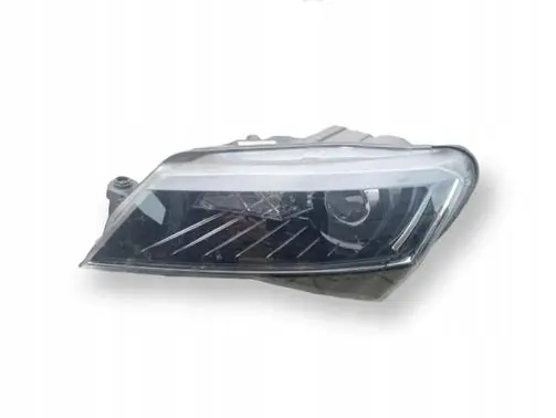 Skoda Superb B8 (3V) Headlight/headlamp 3V1941015A
