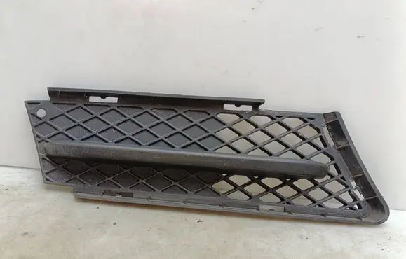 BMW 3 E90 E91 Front bumper lower grill 7154552