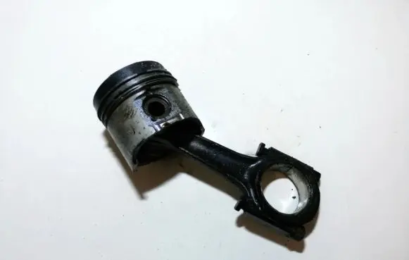 Volvo S40, V40 Piston with connecting rod