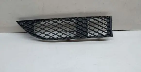 BMW 7 E65 E66 Front bumper lower grill 7135564 51117135564