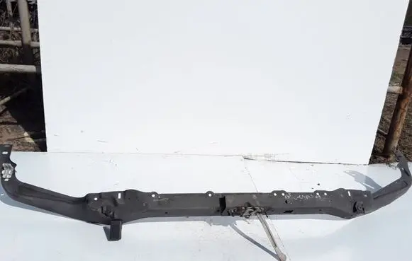 Citroen C4 I Picasso Radiator support slam panel
