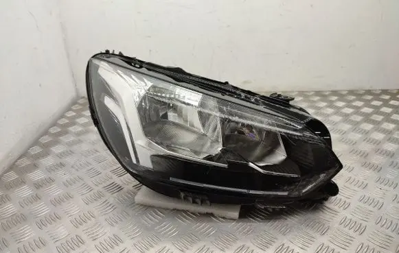Peugeot 208 Headlight/headlamp 9823193880