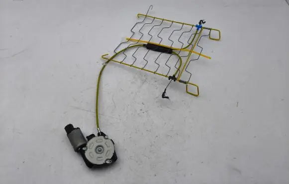 Mazda CX-5 II Seat adjustment motor 2003193B01001743