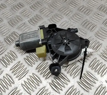 Porsche Macan (95B) Rear door window regulator motor 5Q0959801C