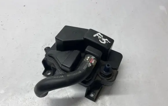 Fiat 500 Other engine bay part 68073651AA