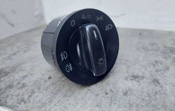 Volkswagen Touran I Light switch 1K0941431AS