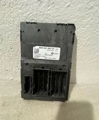 Audi A4 S4 B9 Comfort/convenience module 8W0907063CG 8W0907063BG F005V01927