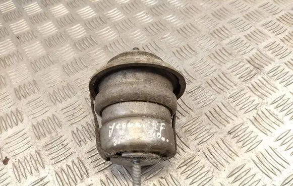 Jaguar XF Engine mount bracket