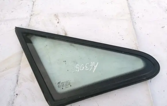 Seat Alhambra (Mk1) Front triangle window/glass 