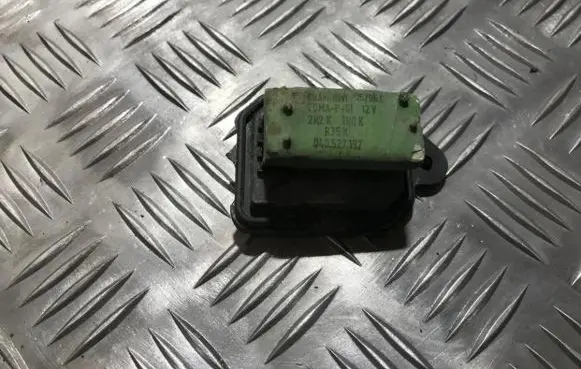 Fiat Bravo - Brava Heater blower motor/fan resistor 040527197 B837