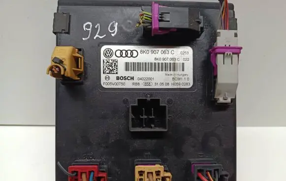 Audi A5 Sportback 8TA Comfort/convenience module 8K0907063C F005V00750