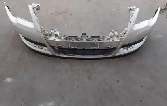 Volkswagen PASSAT B6 Front bumper