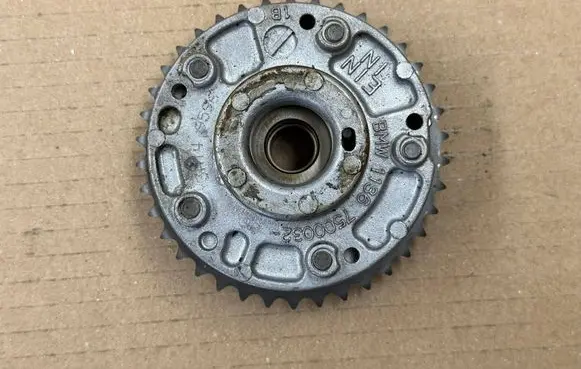 BMW 3 E90 E91 Camshaft pulley/ VANOS 7500032 11367500032