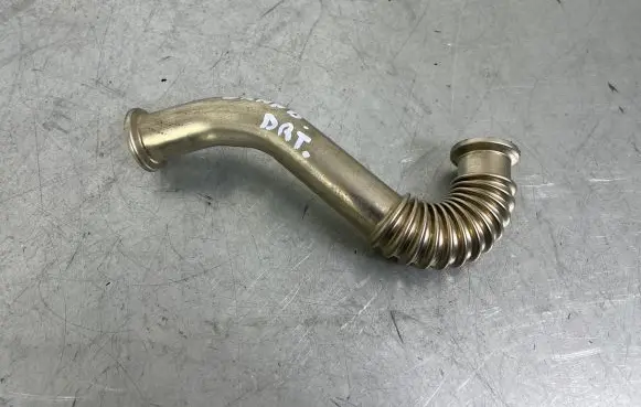 Jeep Grand Cherokee EGR valve line/pipe/hose