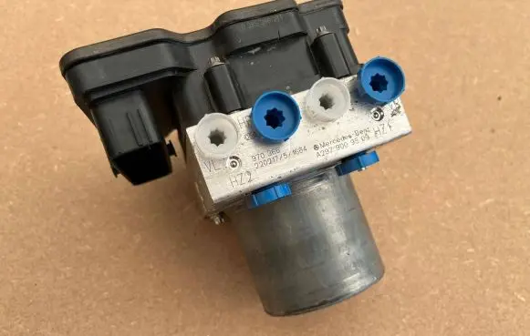 Mercedes-Benz EQS V297 ABS Pump A2279006907 2979006907 A2239027219