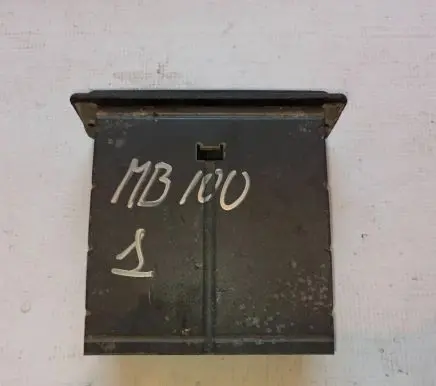 Mercedes-Benz 100 W631 Car ashtray