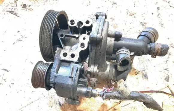 Ford Transit Water pump 2U1Q8A558