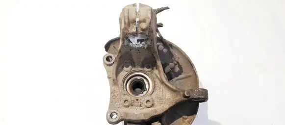 Volkswagen PASSAT B6 Front wheel hub