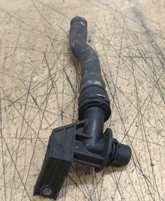 BMW X5 E70 Engine coolant pipe/hose 6985116