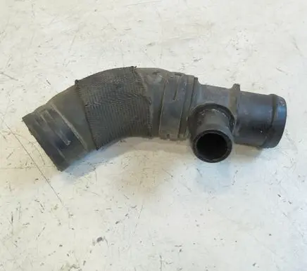 Volkswagen Golf Plus Oil fill pipe 3232201301
