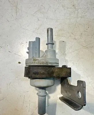 Opel Crossland X Turbo solenoid valve 9802009480