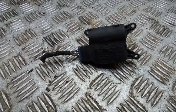 Volkswagen Multivan T5 Air flap motor/actuator 0132801320 52495223