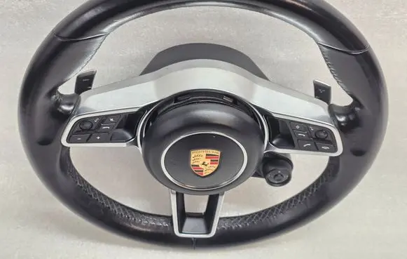 Porsche Cayenne (9Y0 9Y3) Steering wheel 971959256 9Y0880201F