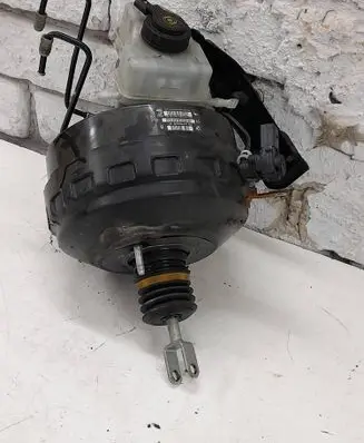 BMW 1 E81 E87 Brake booster 6775929 252278494001