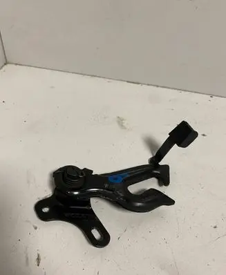 Volvo S60 Engine bonnet (hood) release handle U9H1A