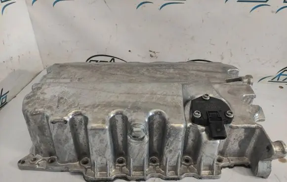 Volkswagen Golf VII Oil sump 04L907660C 6PR00962912