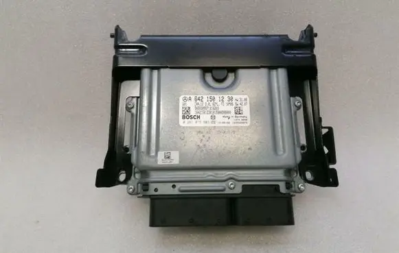 Mercedes-Benz CLS C219 Engine control unit/module A6421501230