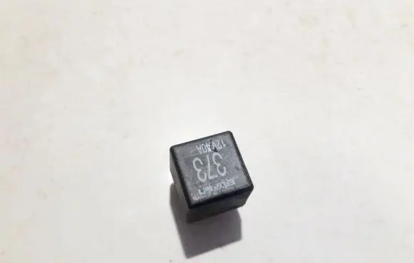 Audi A6 S6 C5 4B Other relay 8d0951253a