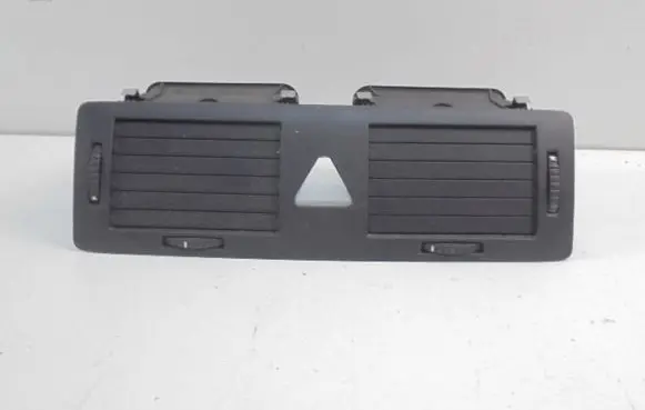 Skoda Fabia Mk1 (6Y) Dash center air vent grill 6Y0820951