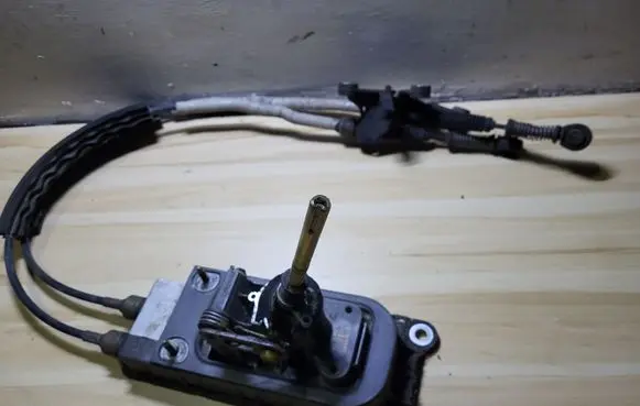 Seat Leon (1M) Gear shifter/selector 1J0711061C 1J0711265E