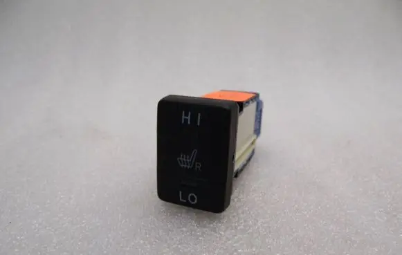 Toyota Auris E180 Seat heating switch