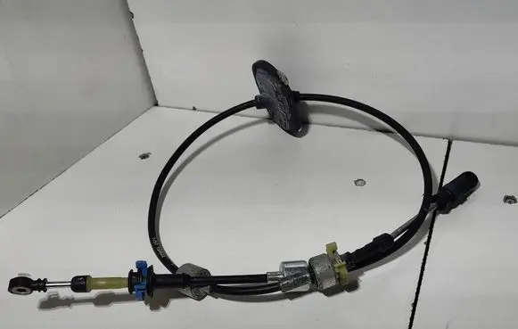 Gear shift cable linkage
