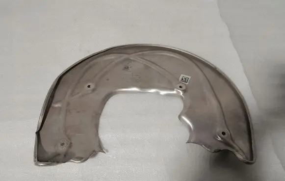Audi A4 S4 B9 Rear brake disc plate dust cover 8W0615312C