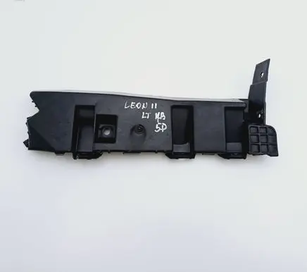 Seat Leon (1P) Rear bumper mounting bracket 1P0807393