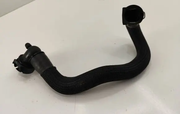 Peugeot 5008 II Engine coolant pipe/hose