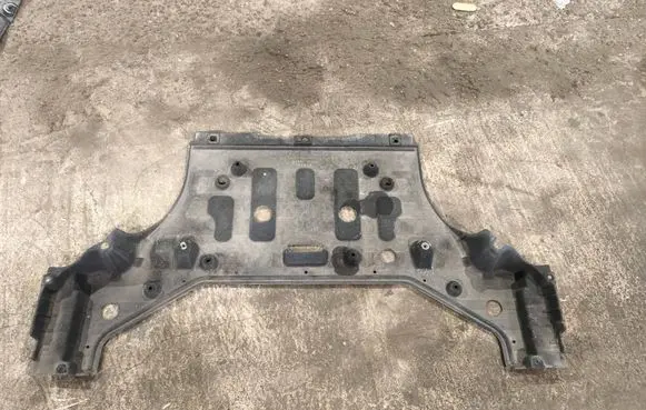 Hyundai Ioniq 5 Engine splash shield/under tray 84291GI000