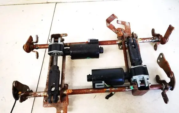 Renault Megane I Seat adjustment motor m2002261r10