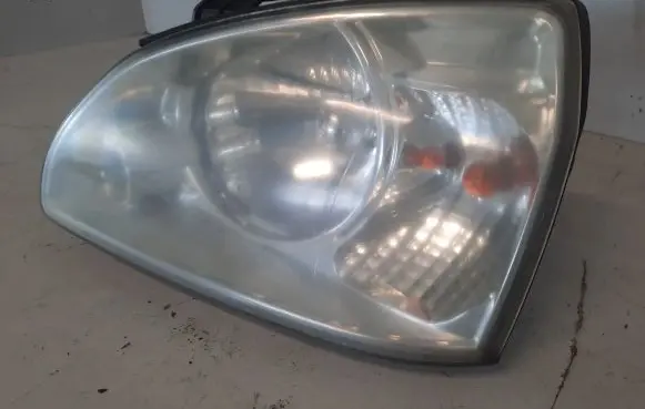 KIA Carens I Headlight/headlamp
