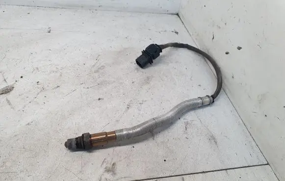 Mercedes-Benz C W205 Lambda probe sensor A0005423100