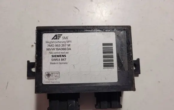 Volkswagen Sharan Immobilizer control unit/module 7M0953257M 98VW19A366DA 5WK4847