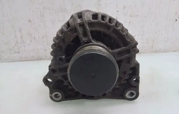 Volkswagen Fox Generator/alternator 045903023