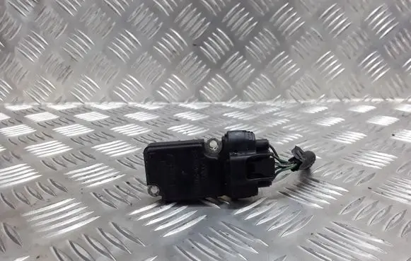 Toyota Corolla E120 E130 Mass air flow meter 2220427010