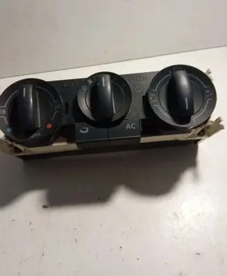 Volkswagen Polo Climate control unit 6Q0820045E 901511880005
