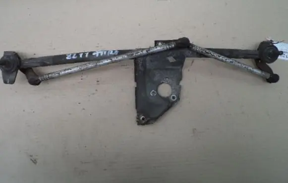 Opel Astra F Front wiper linkage and motor
