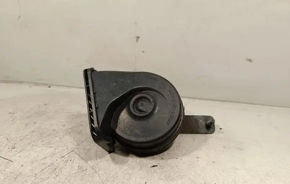 Jaguar XE Horn signal GX7313801AA