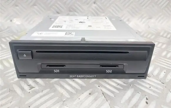 Seat Leon (5F) Navigation unit CD/DVD player 5F0035877A